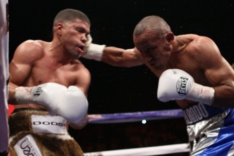 16 abril 2011 Results Ultimate Rivalry Salido vs Lopez 4.jpg
